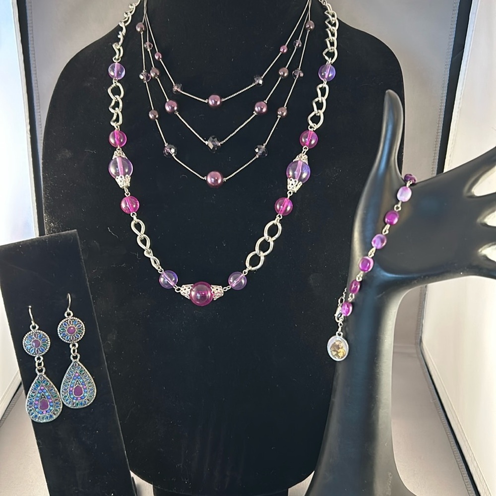 Love for PURPLE! Necklaces, a bracelet and earrings